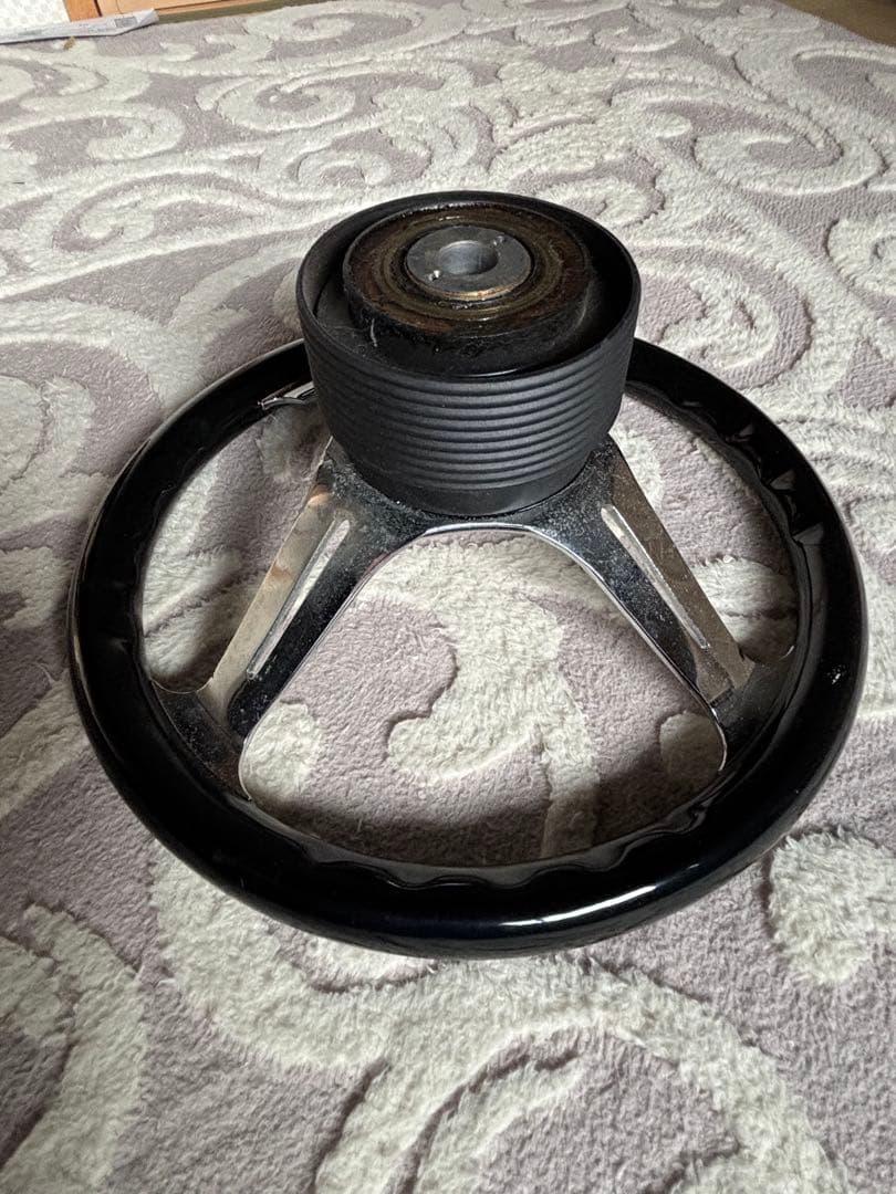 古いジムニーに付いていた3本スポーク ステアリングホイール 本体