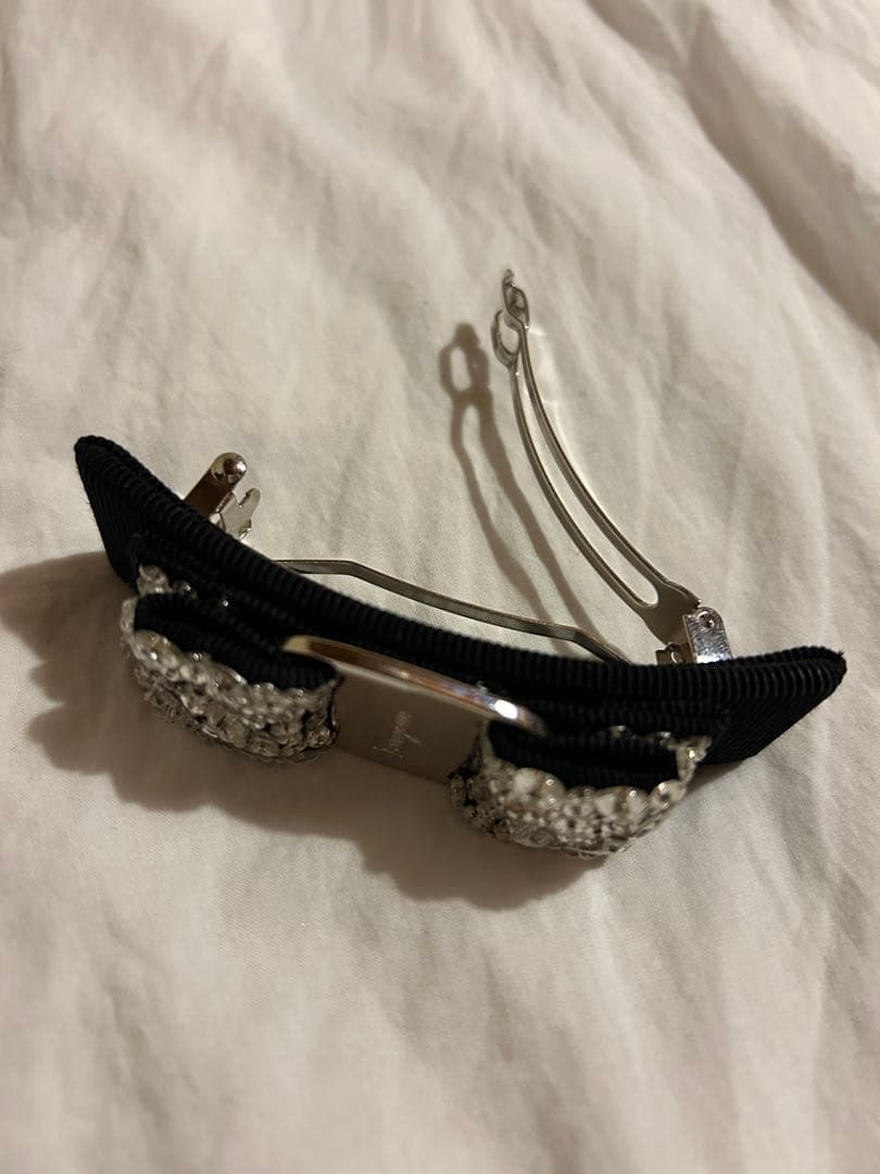 Salvatore Ferragamo ブラックヘアクリップ　正規品