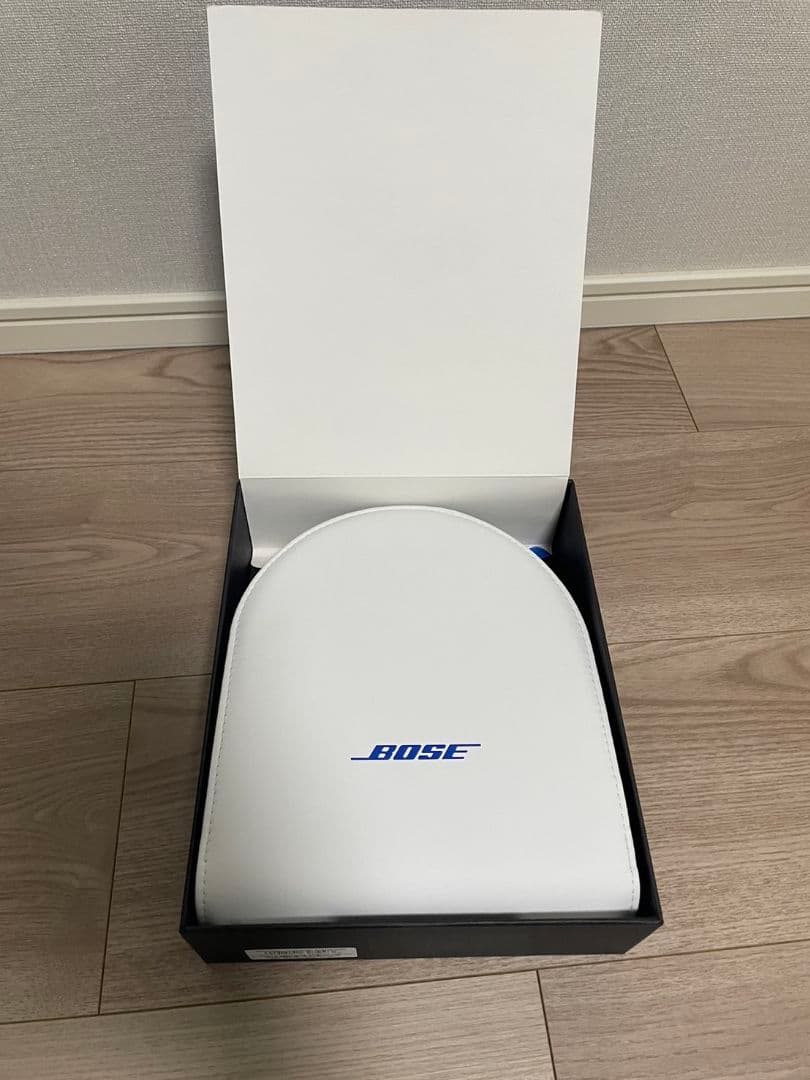 BOSE ヘッドフォン　Sound True　白 青