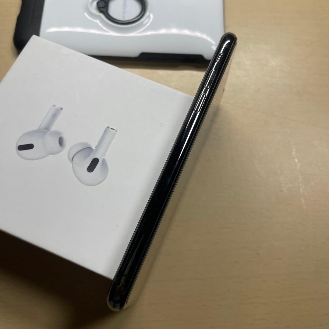 iPhoneXS 256GB SIMフリー　バッテリー最大容量82%