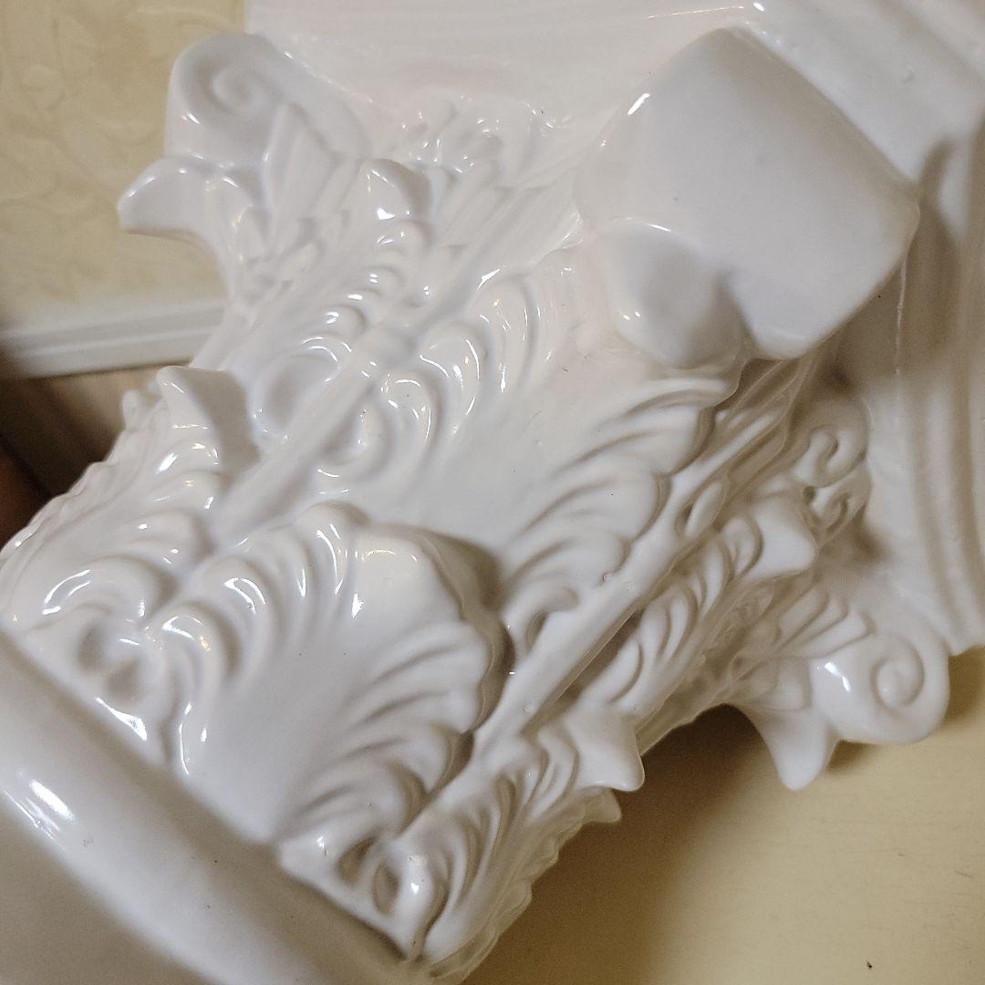 ギリシャ神殿の細工が素敵な花台　コラムスタンド　フラワースタンド　台座