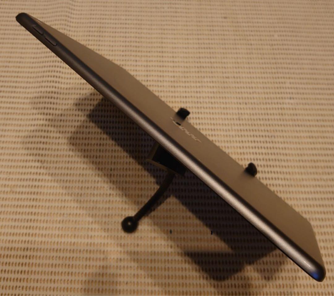 完動品iPad第7世代(A2197)本体32GBグレイ送料込8MF3M