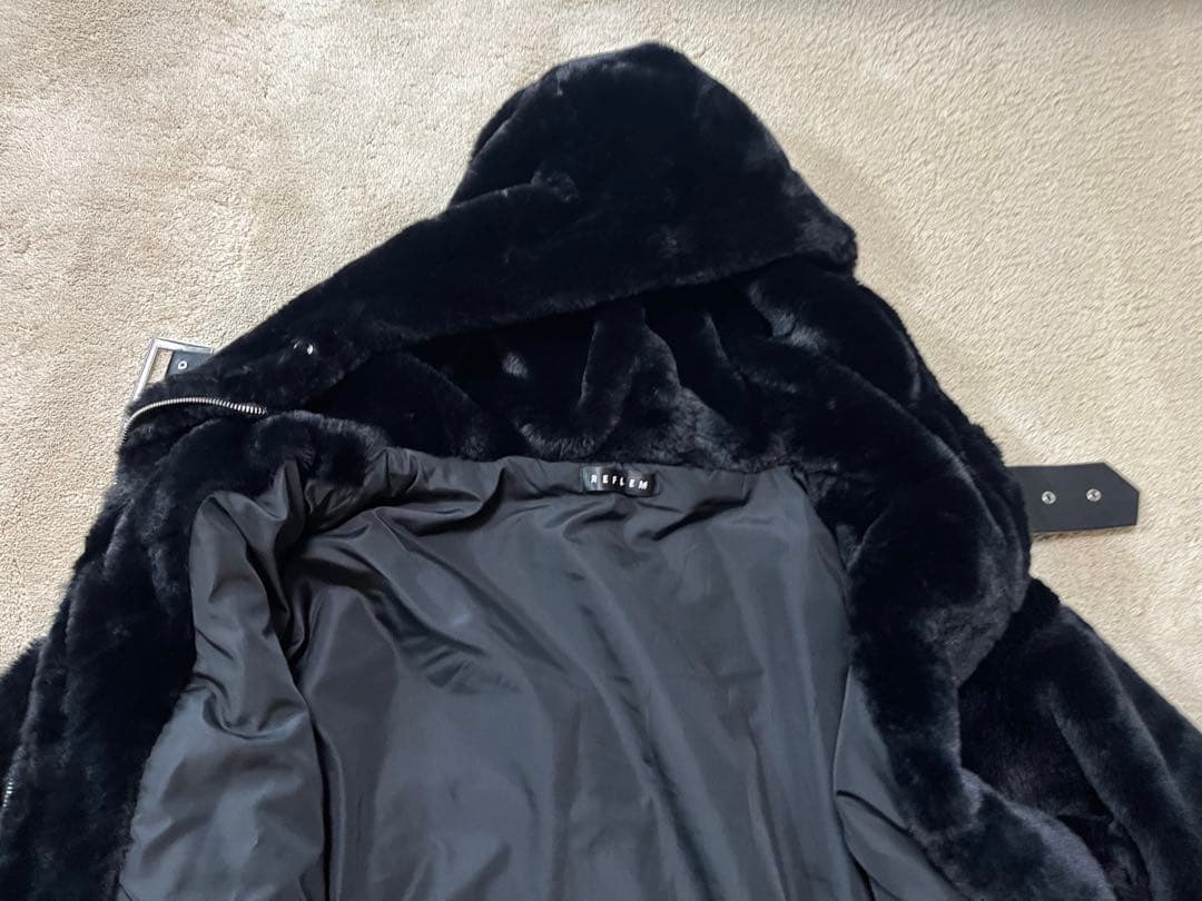 REFLEM【レフレム】ファイヤーマンバックルベルトハイネックファーパーカ（黒）