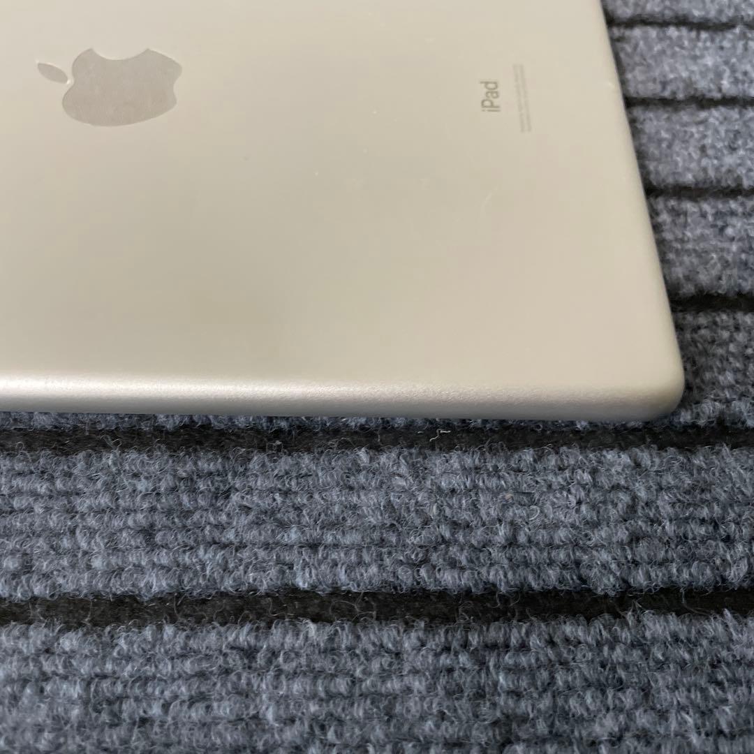74【早い者勝ち】 iPad 7世代 32GB Wi-Fi シルバー