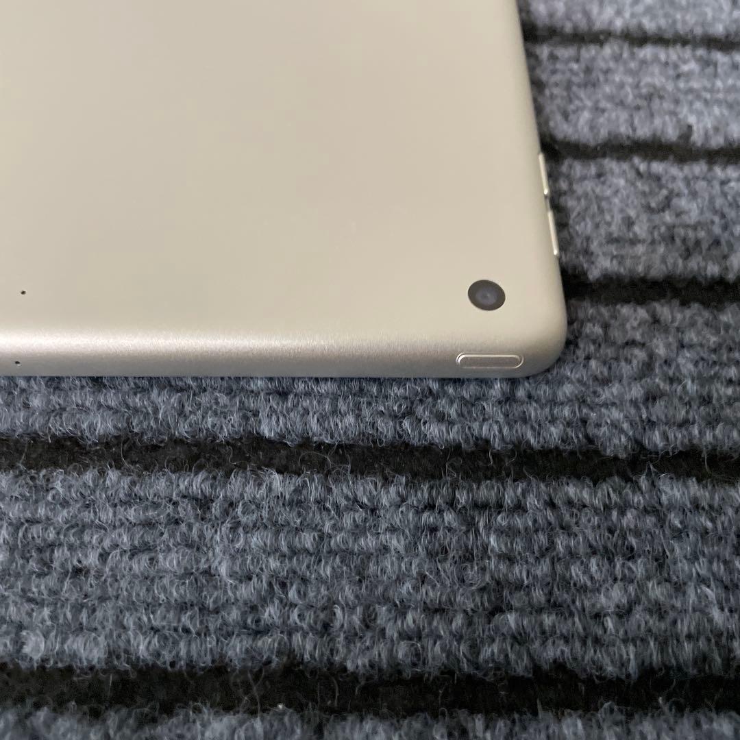 74【早い者勝ち】 iPad 7世代 32GB Wi-Fi シルバー