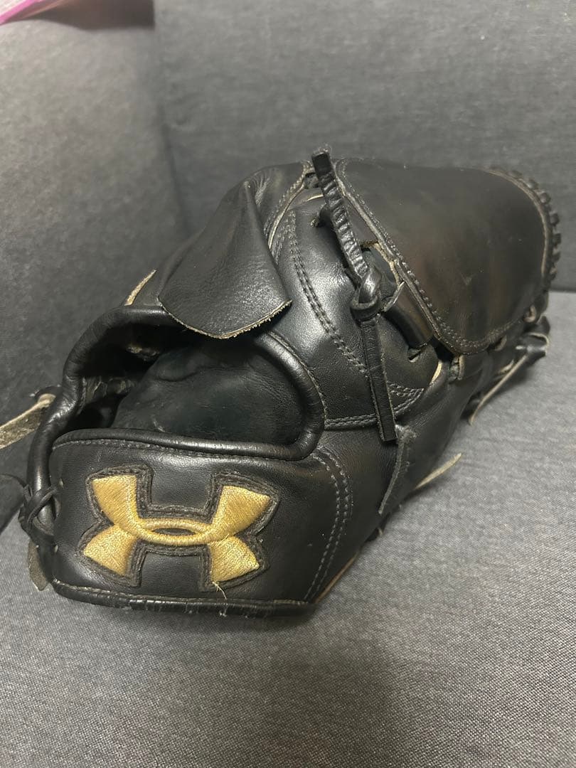 Under Armour 硬式グローブ ブラック 右投げ用