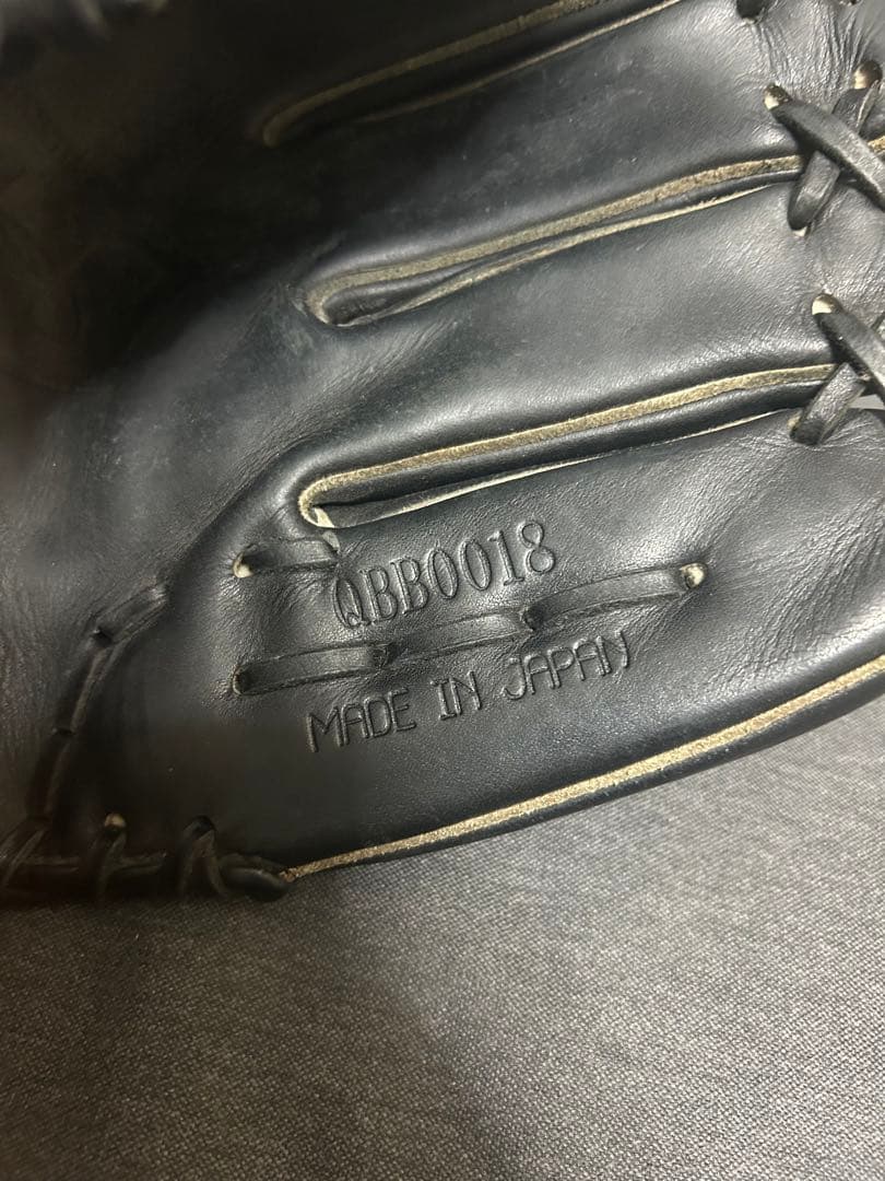 Under Armour 硬式グローブ ブラック 右投げ用