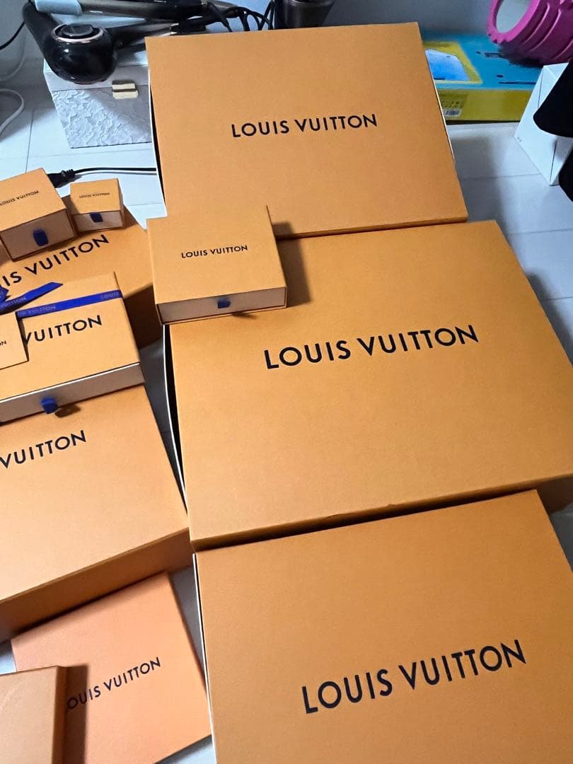 ルイヴィトン空箱・保存袋・ショップ袋