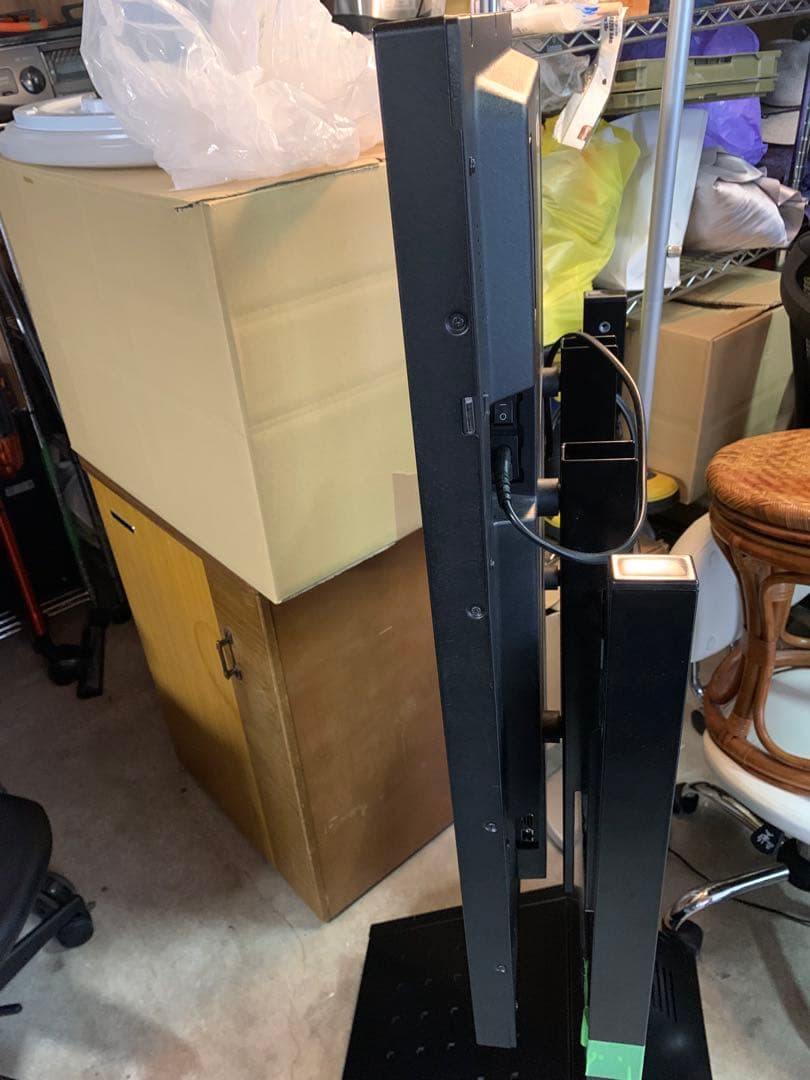 SHARP PN-Y326 インフォメーションディスプレイ縦型