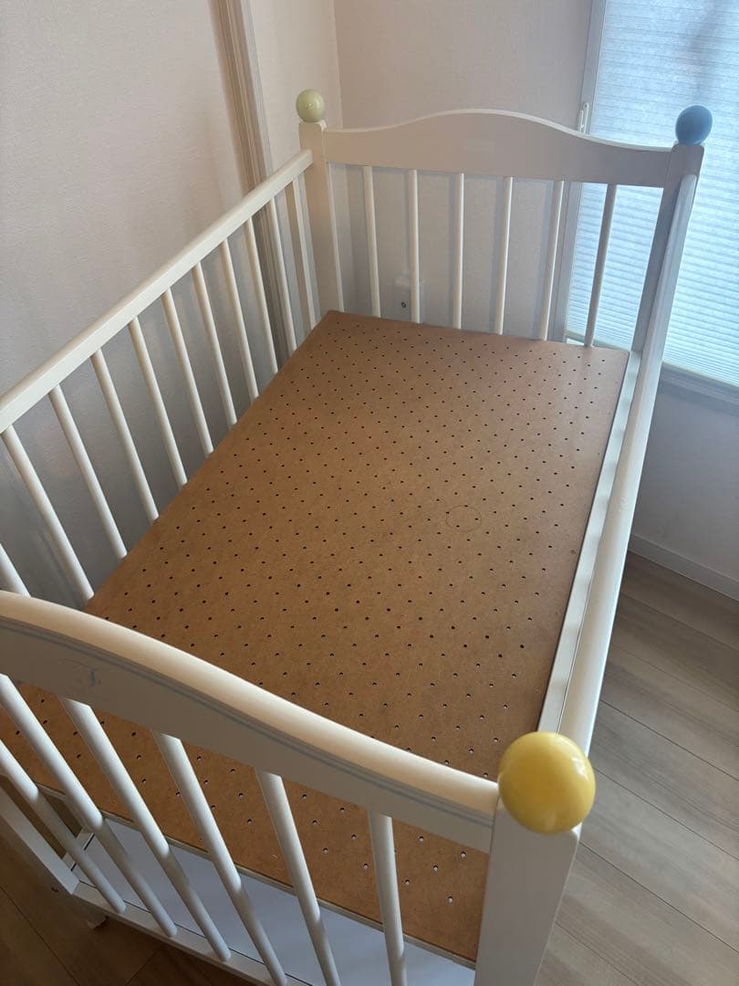 Le temps de BENI⭐︎ミキハウス 可愛いベビーベッド