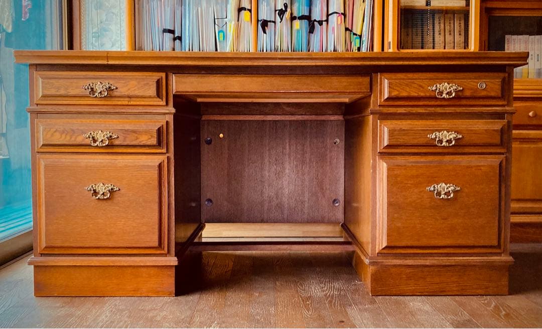 カリモク　両袖机　コロニアル