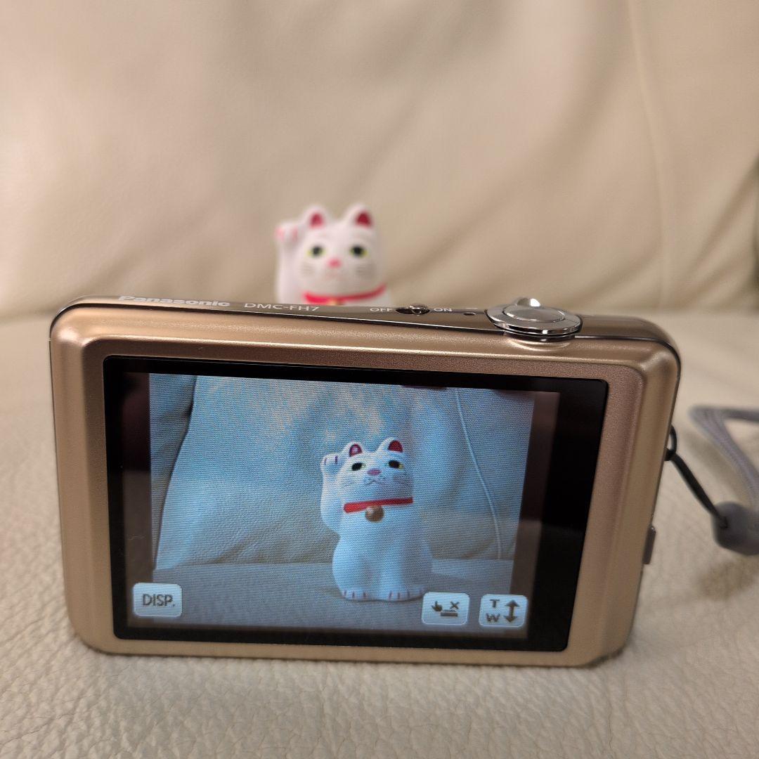 【極美品】パナソニック　LUMIX コンパクトデジカメ　DMC-FH7　ゴールド