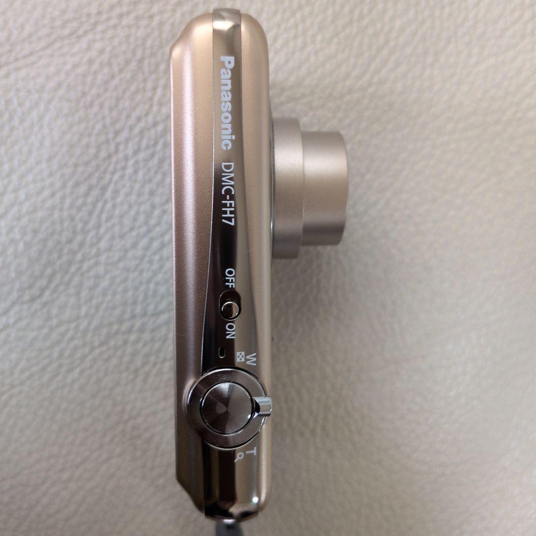【極美品】パナソニック　LUMIX コンパクトデジカメ　DMC-FH7　ゴールド