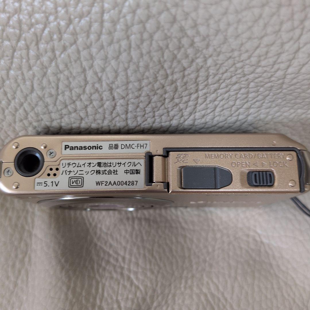 【極美品】パナソニック　LUMIX コンパクトデジカメ　DMC-FH7　ゴールド