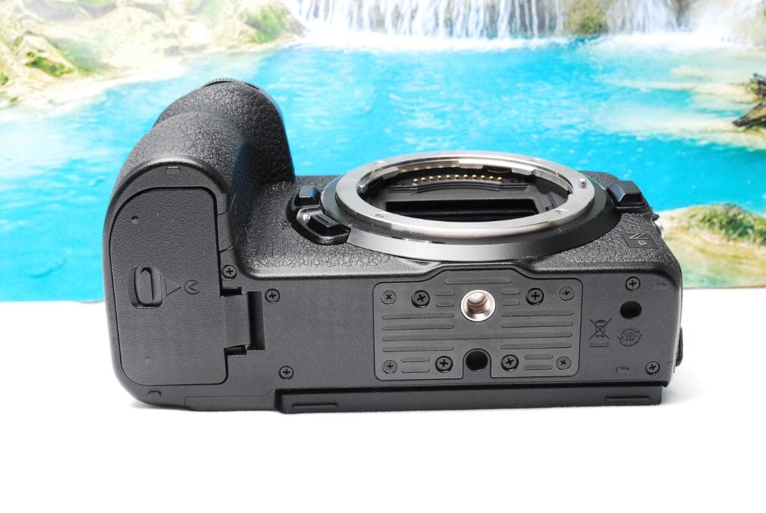 Nikon Z6 ミラーレス一眼カメラ 本体