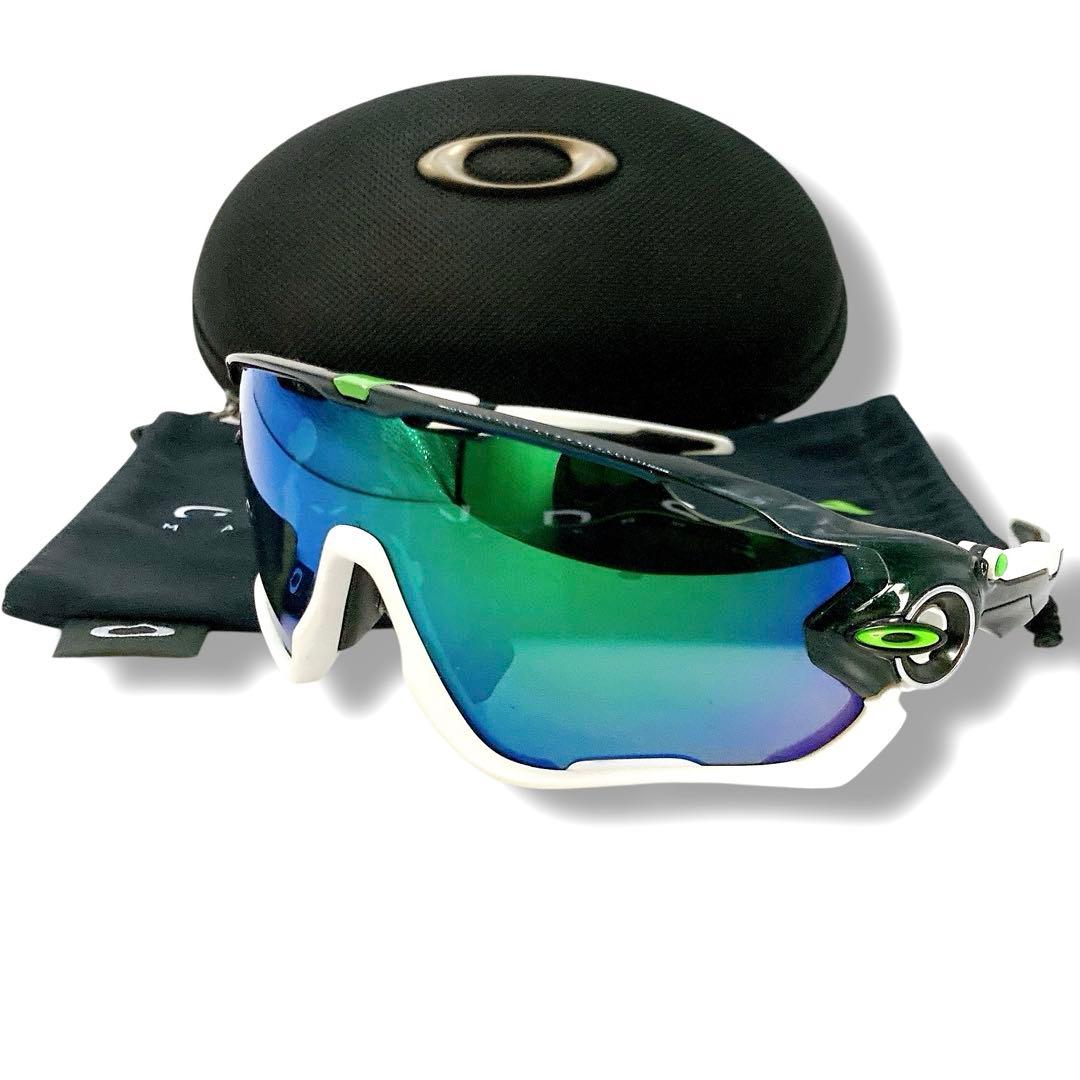 OAKLEY✨JAWBREAKER サングラス　ブラック×ホワイト　ミラーレンズ