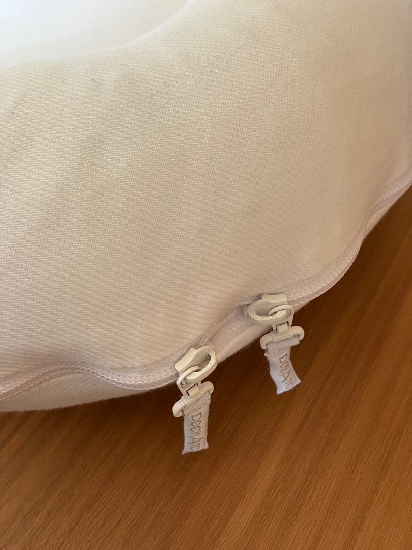 DockATot Deluxe+ ベビー用ベッド ホワイト