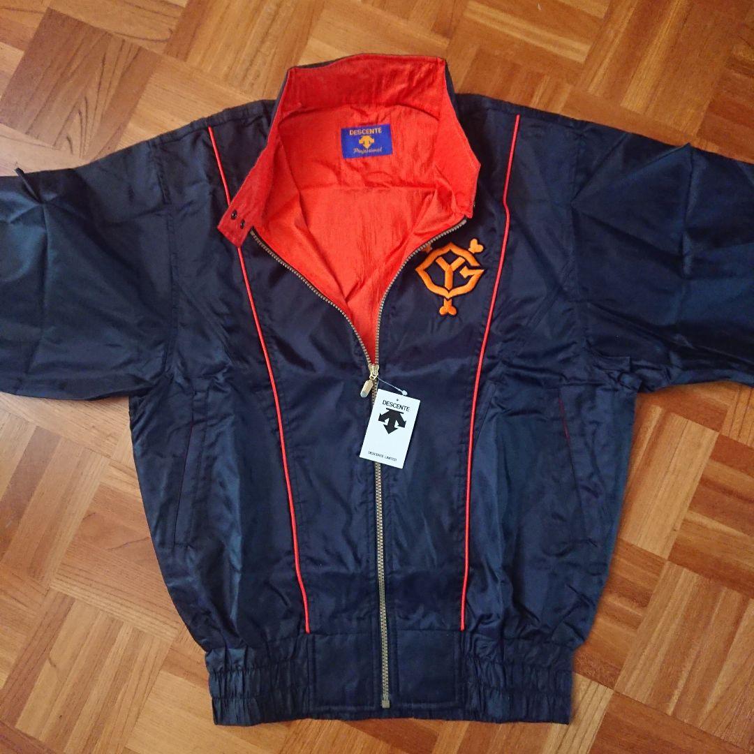 D*i様 5×【未使用】東京読売ジャイアンツ デサント製 ウインドブレーカー〈M