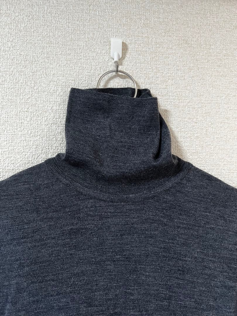 JOHN SMEDLEY　ジョンスメドレー　タートルネック　薄手　M　イギリス製