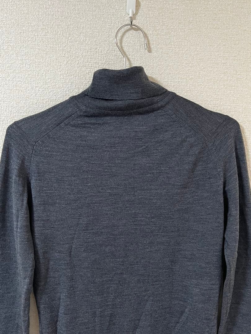 JOHN SMEDLEY　ジョンスメドレー　タートルネック　薄手　M　イギリス製