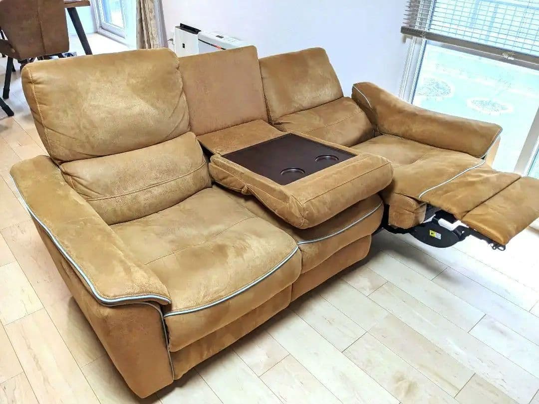 【いぬ】【直接引取−3万円】関家具 バッジオ 電動ソファ