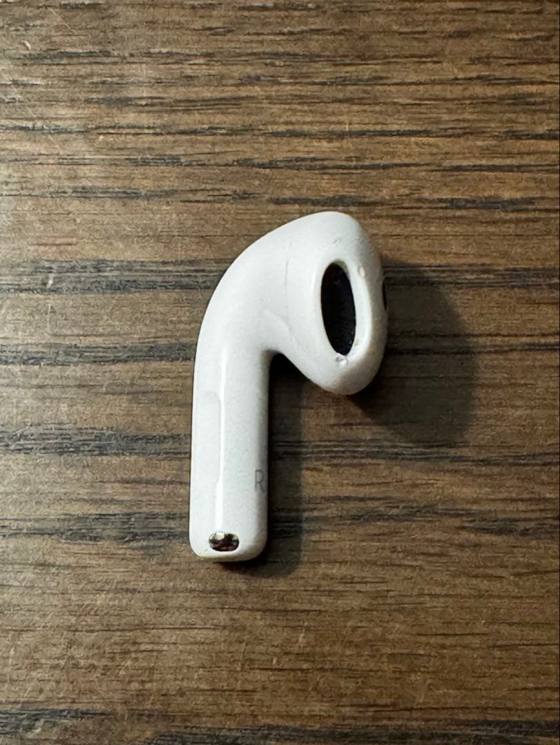 AirPods4 アクティブノイズキャンセリング機能搭載