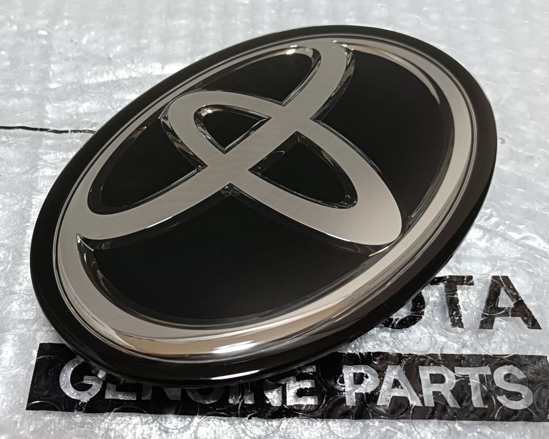 カローラツーリング　トヨタエンブレム　フロントグリルセット　北米仕様