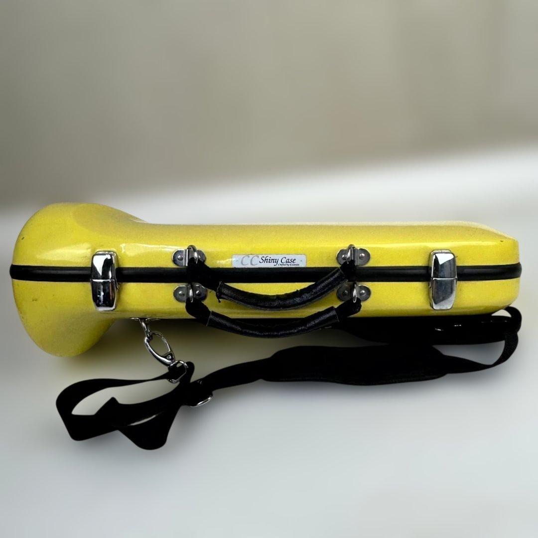 CCシャイニーケース　トランペットケース　イエロー　ストラップ付き　キズ有り