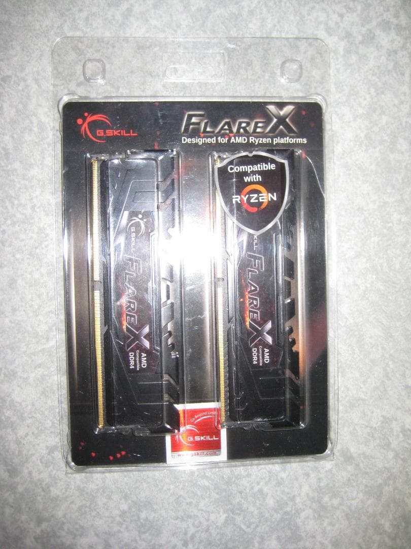 メモリー F4-3200C14D-16GFX