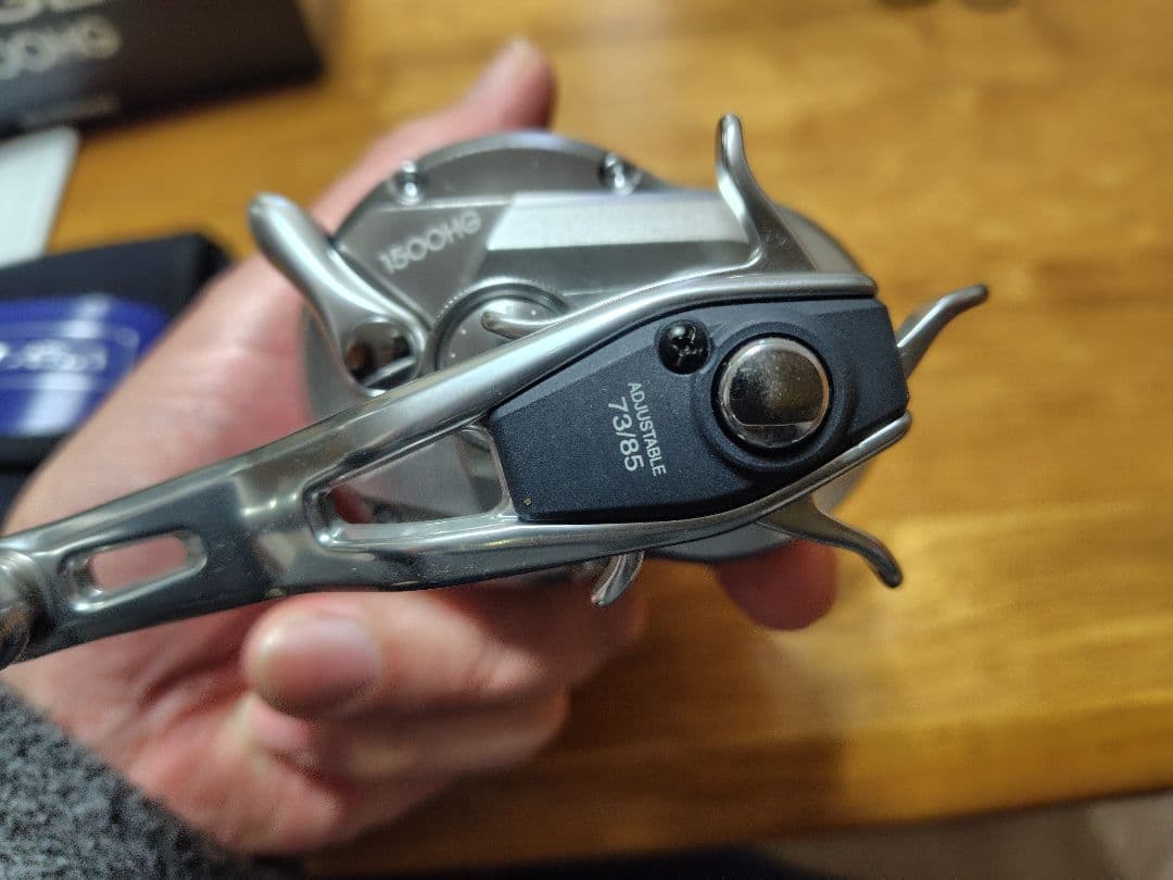 超美品　シマノ　17オシアジガー1500HG