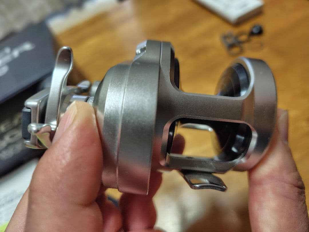 超美品　シマノ　17オシアジガー1500HG