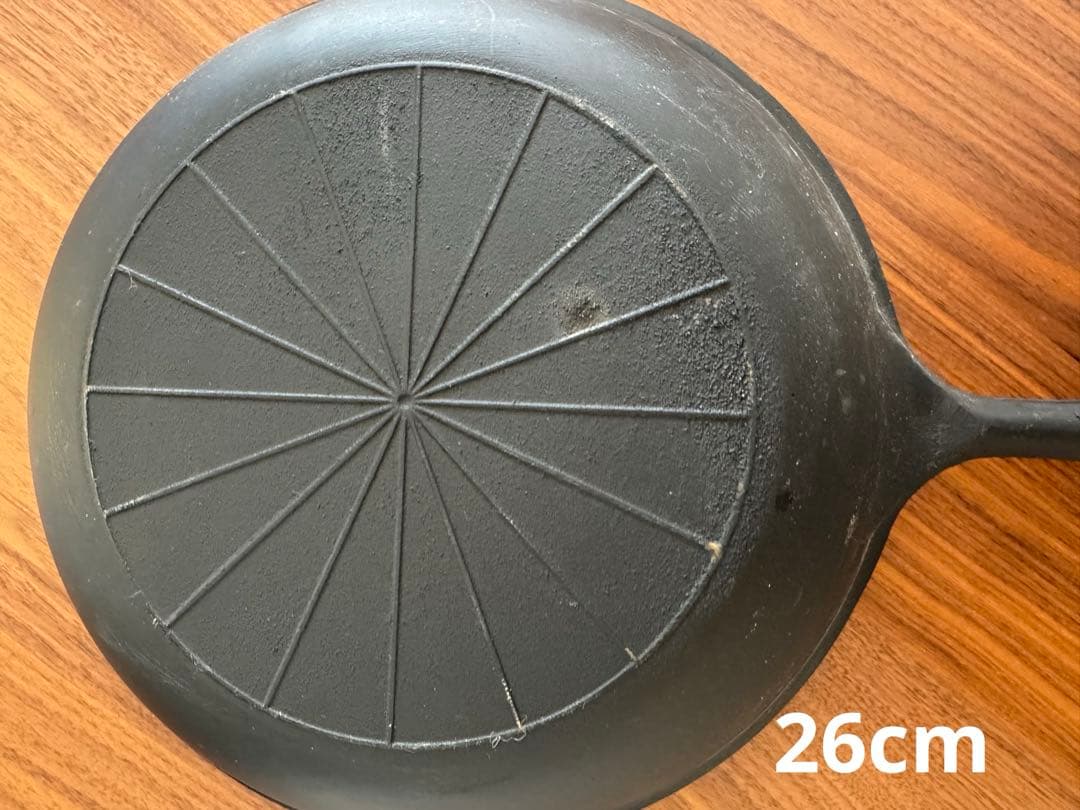 魔法のフライパン　鉄製　錦見鋳物　フライパン