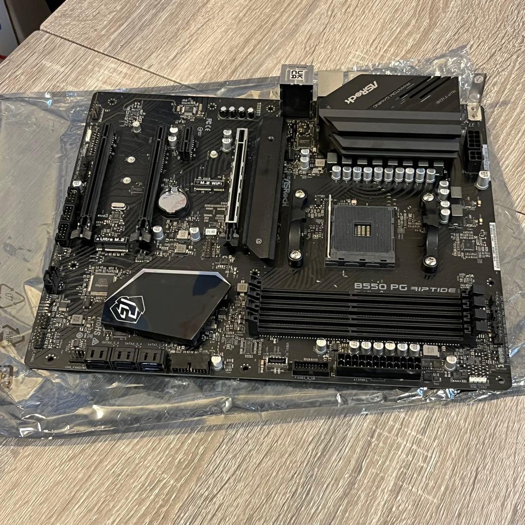 ASRock B550 PG Riptide マザーボード 中古