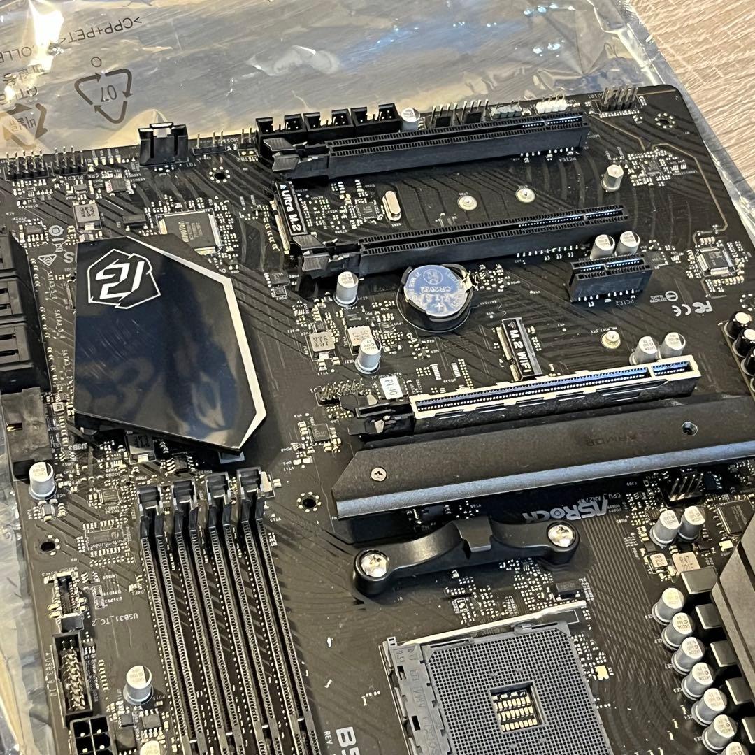 ASRock B550 PG Riptide マザーボード 中古