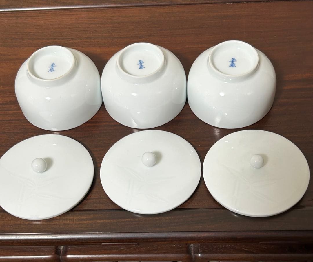 新品未使用 日本の銘窯 人間国宝 井上萬二作 白磁彫文 蓋付湯呑 汲出椀 五客