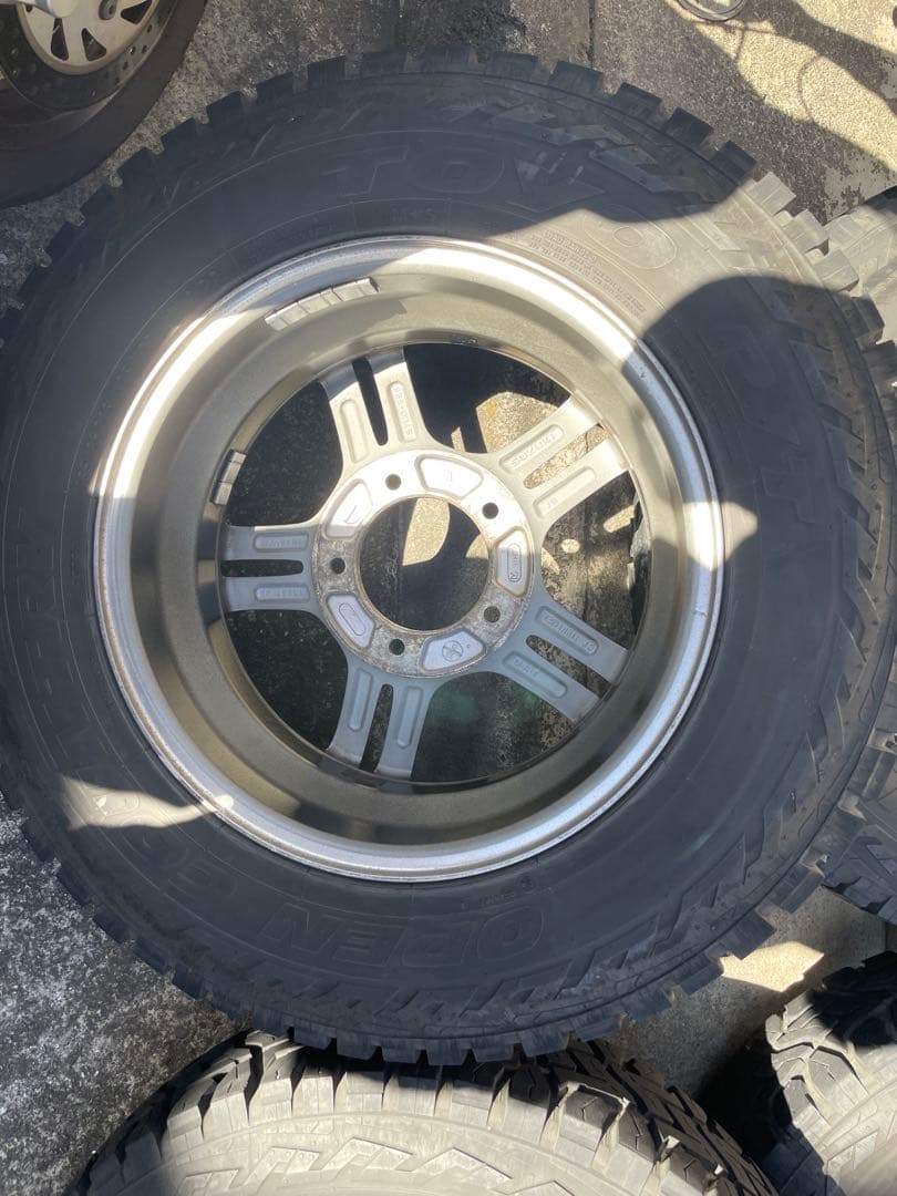 ジムニーjb23純正ホイールタイヤ付き