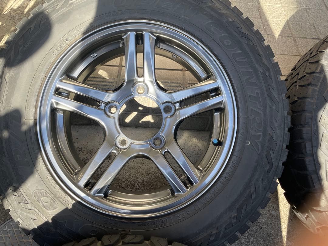 ジムニーjb23純正ホイールタイヤ付き