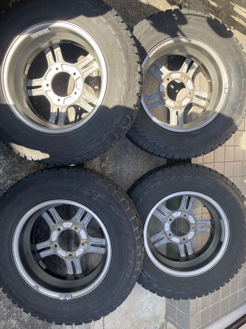 ジムニーjb23純正ホイールタイヤ付き