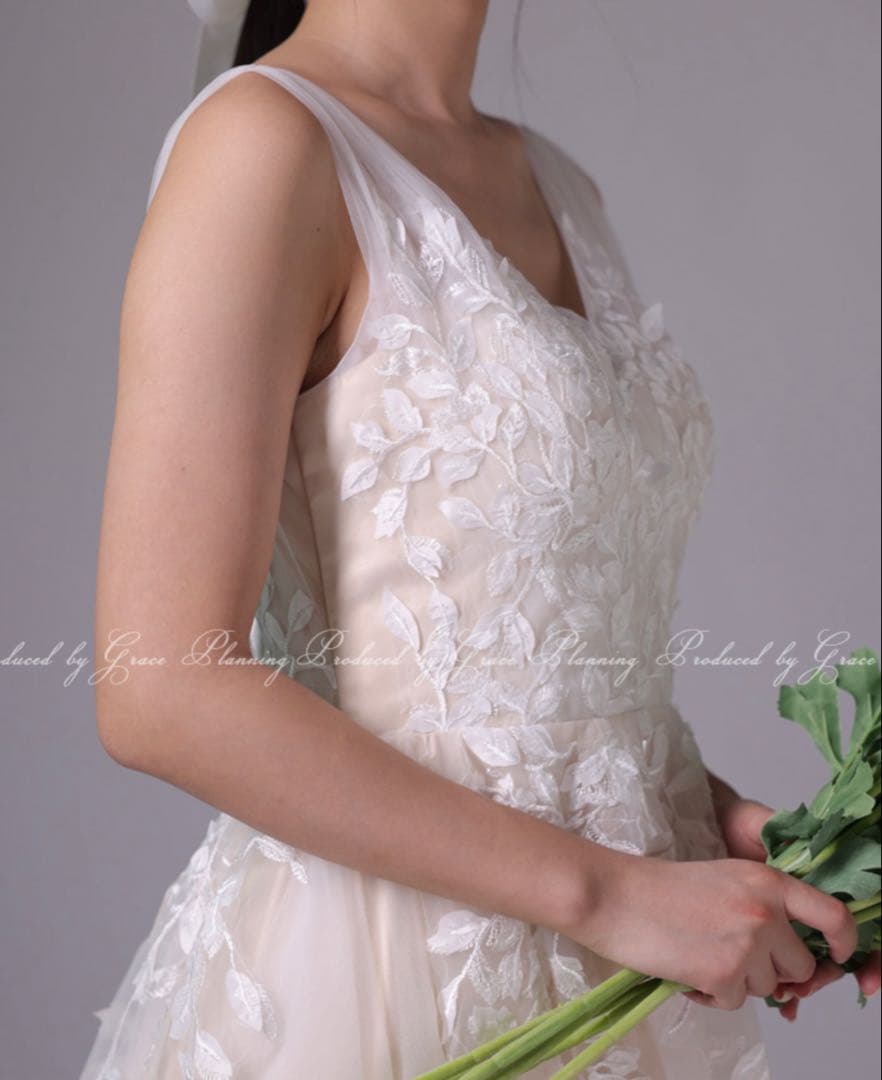 ウェディングドレス　前撮り　2次会　海外前撮り　結婚式　ベージュ