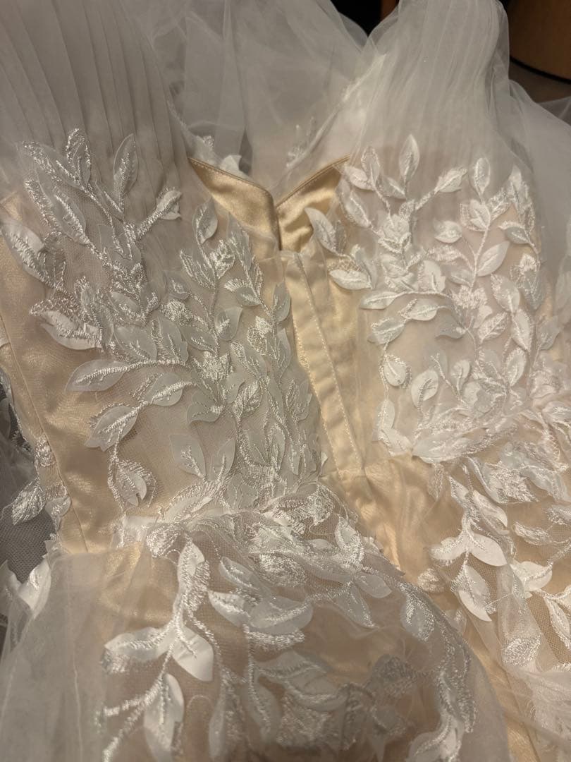 ウェディングドレス　前撮り　2次会　海外前撮り　結婚式　ベージュ