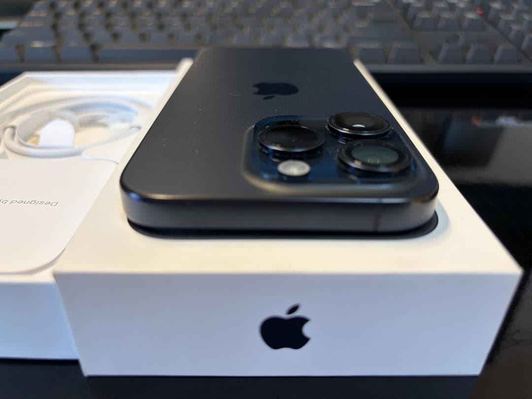 【美品】iPhone 15 pro 128GB ブルーチタニウム　SIMフリー