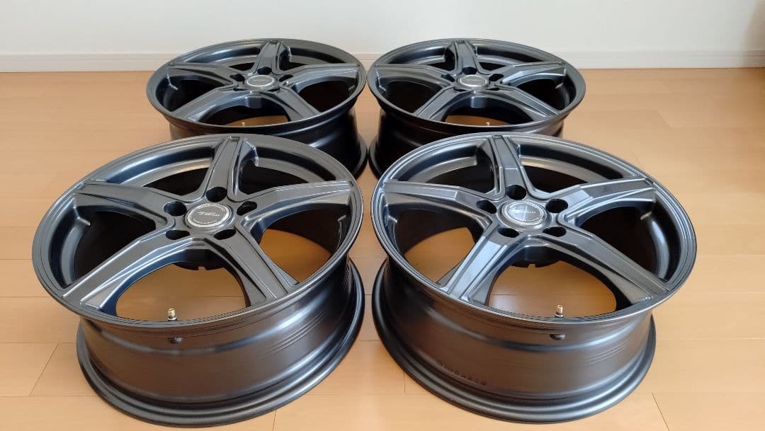 ブリジストン、トップランVR5 17インチ、7J+45、5h114.3