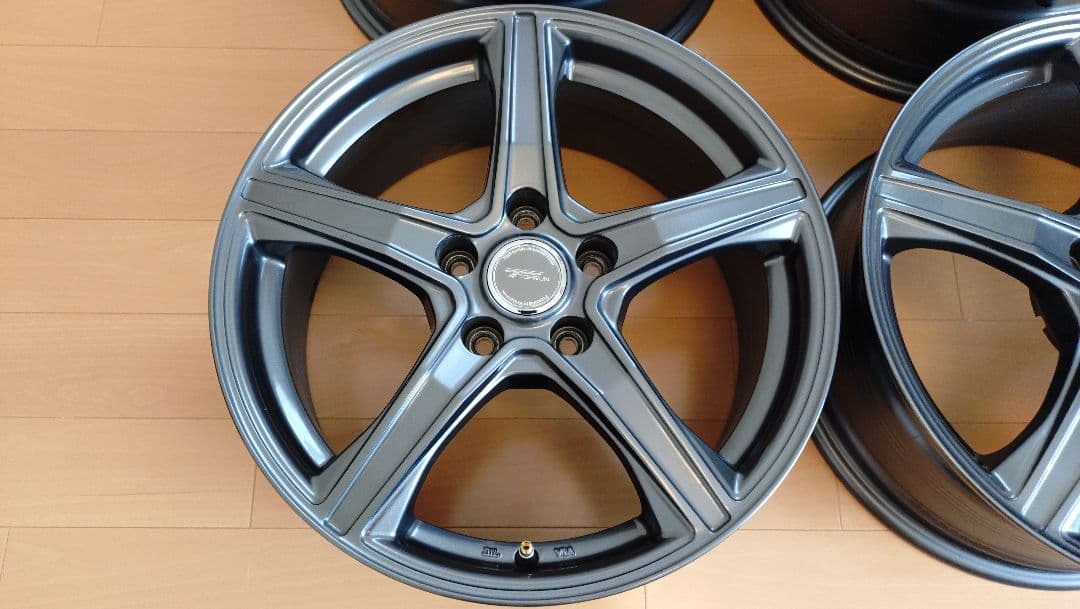 ブリジストン、トップランVR5 17インチ、7J+45、5h114.3