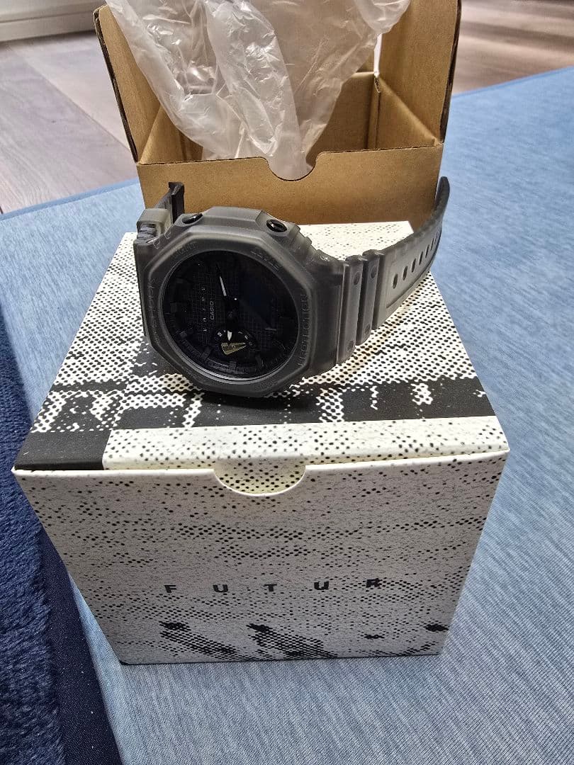 futur カシオ ジーショック GA-2100FT-8AJR