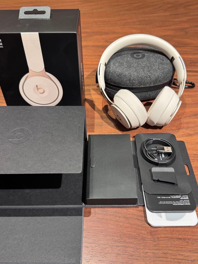 Beats by Dr Dre SOLO PRO IVORY キズや汚れ無し