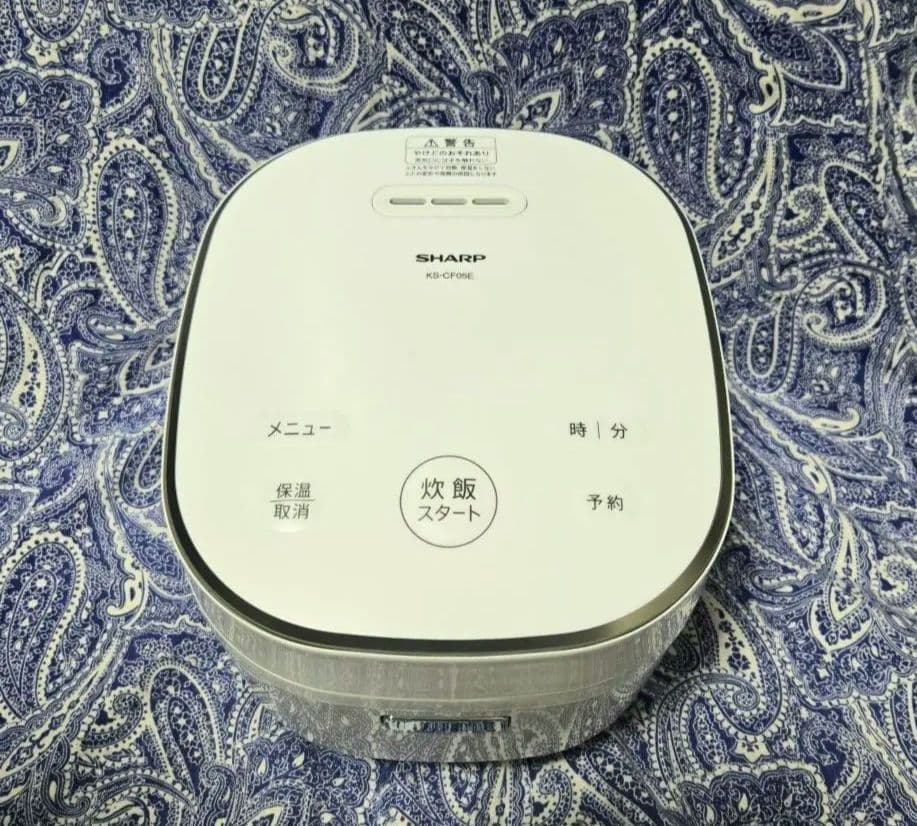 SHARP KS-CF05E-W 炊飯器 2025年製　３合炊き　エコメルカリ便