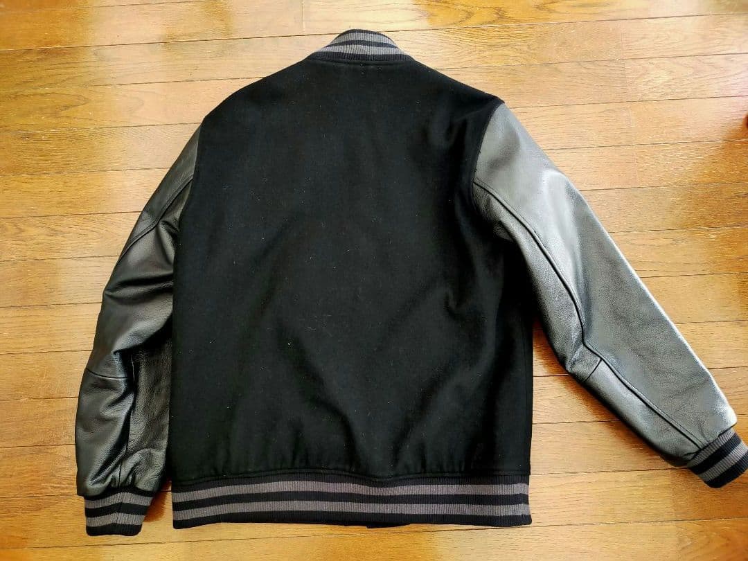 CRIMINAL 袖革スタジャン