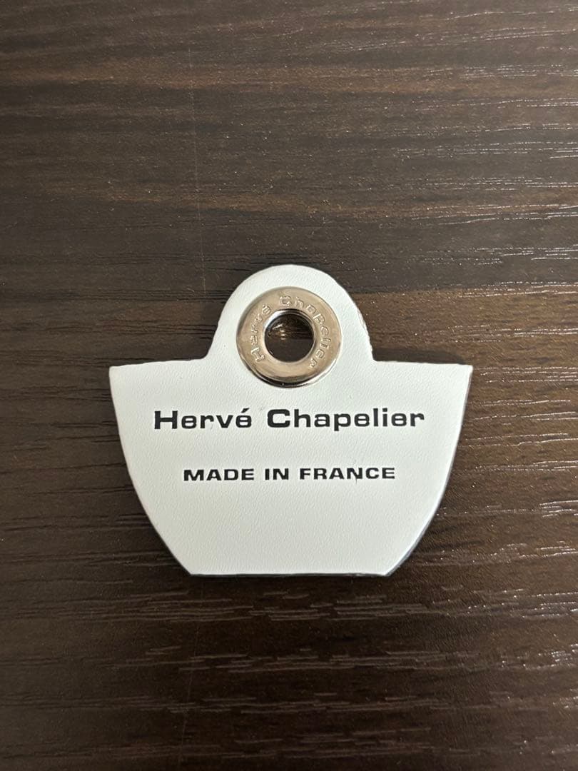 エルベシャプリエ Herve Chapelier 118L レザーチャーム