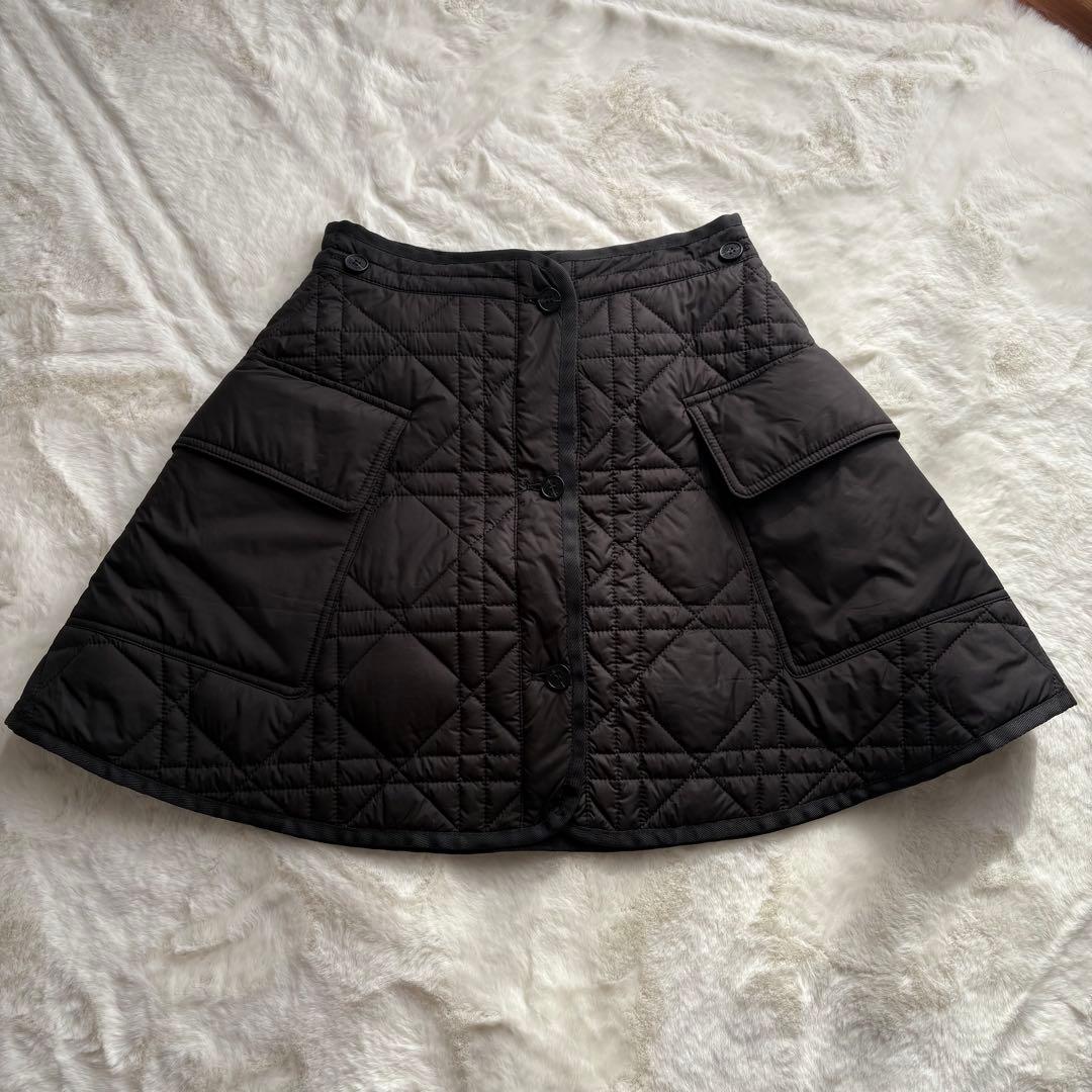 ブラック キルティング ミニスカート　フレア
