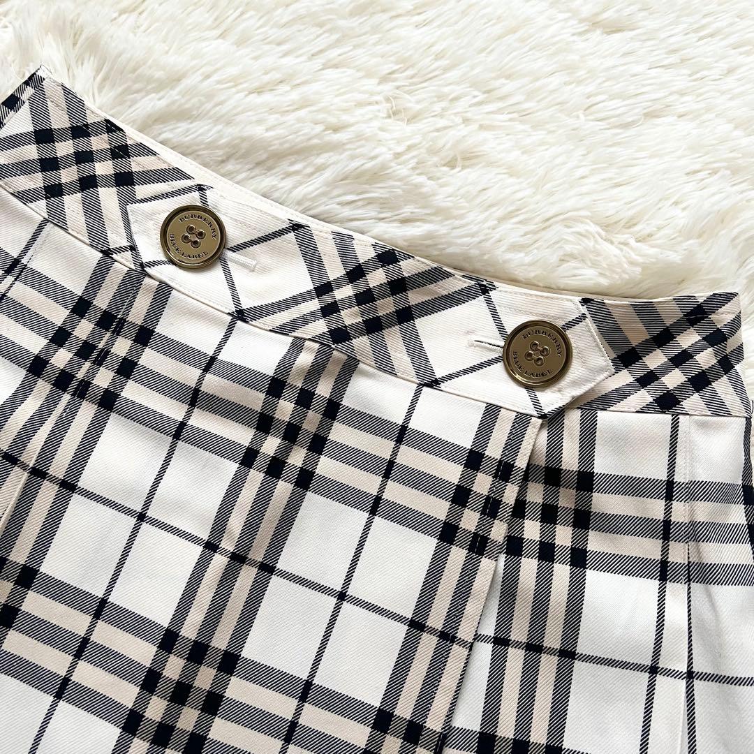 バーバリーブルーレーベル　ノバチェック　ボタン　プリーツ　ミニスカート　38